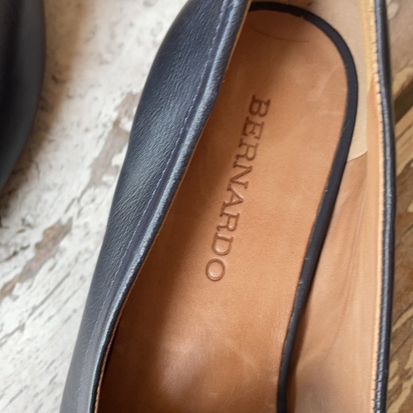 Bernardo Navy Loafer - Picture 9 of 10